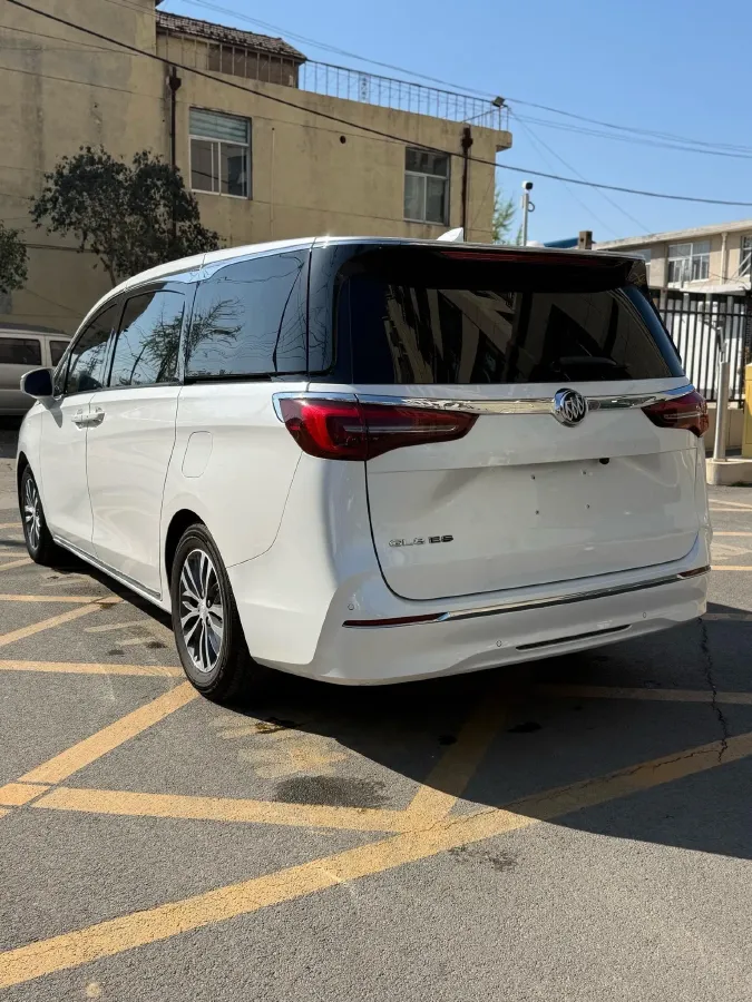 2023 Buick GL8 2.0T 237HP L4 9AT,autocango,china used car exporter,china ev exporter,chinese used car exporter,chinese used ev exporter