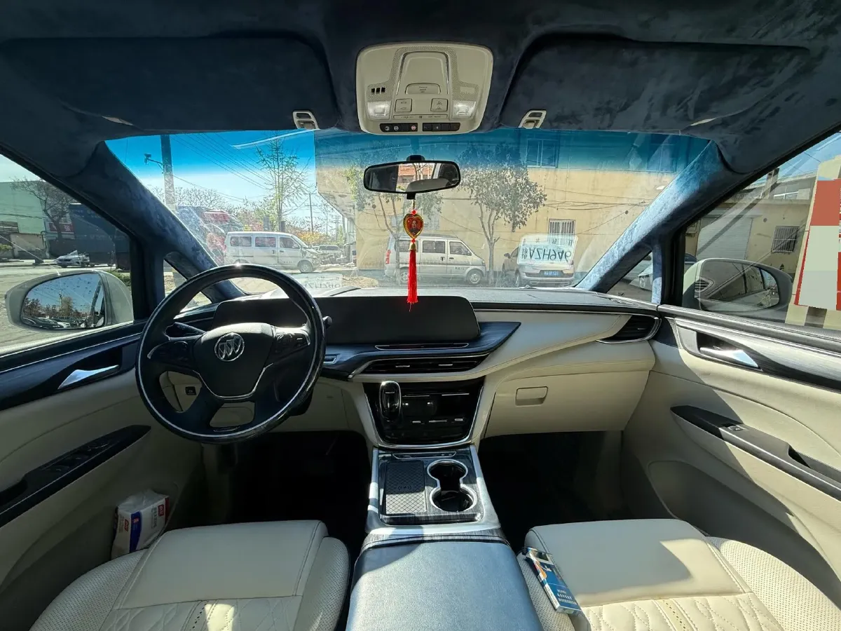 2023 Buick GL8 2.0T 237HP L4 9AT,autocango,china used car exporter,china ev exporter,chinese used car exporter,chinese used ev exporter