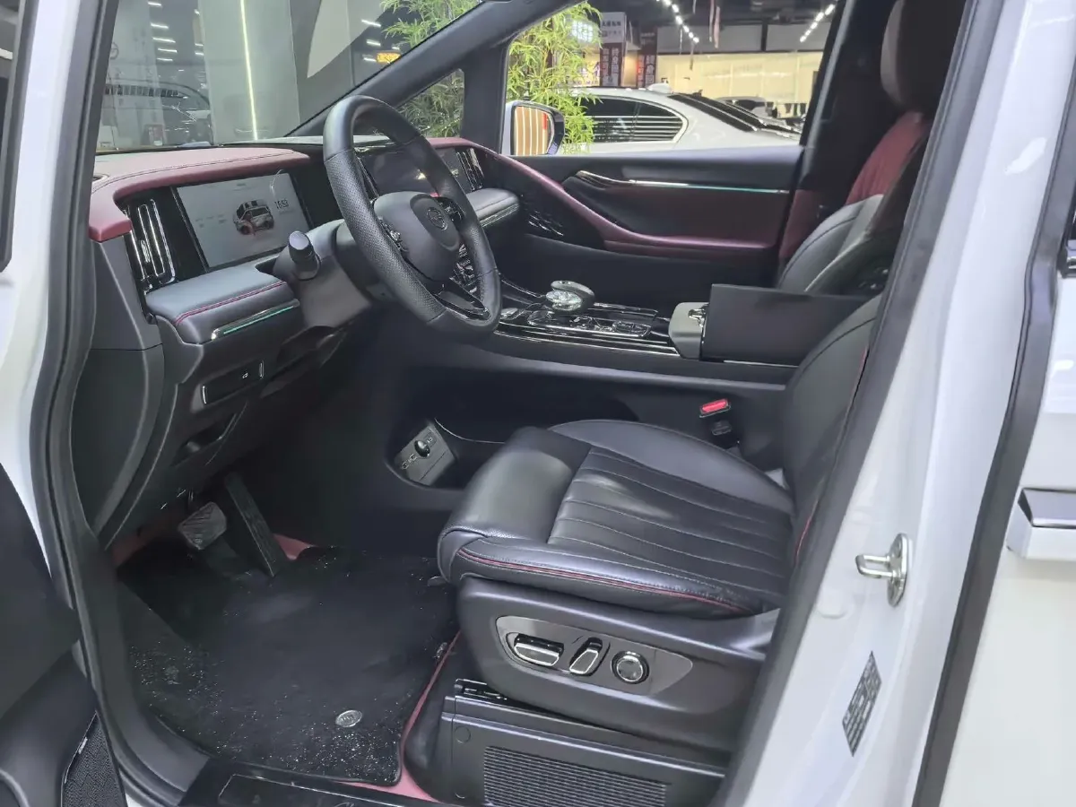 2023 GAC Trumpchi M8 2.0T 252HP L4 8AT,autocango,china used car exporter,china ev exporter,chinese used car exporter,chinese used ev exporter