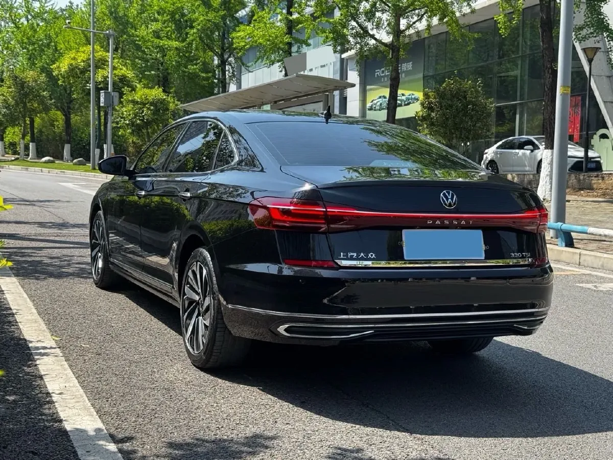 2024 Volkswagen Passat 2.0T 186HP L4 7DCT,autocango,china used car exporter,china ev exporter,chinese used car exporter,chinese used ev exporter