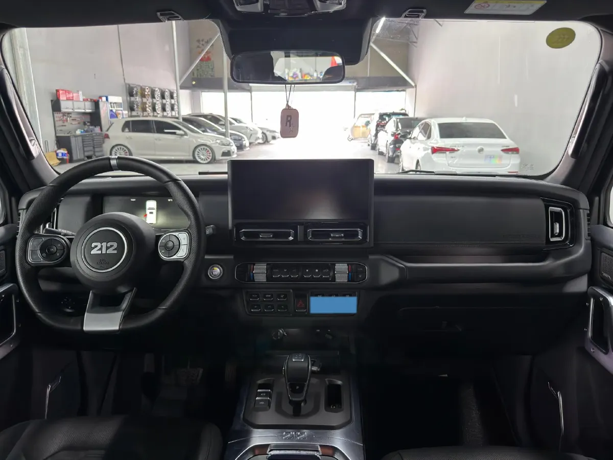 2024 212 212 T01 2.0T 252HP L4 8AT,autocango,china used car exporter,china ev exporter,chinese used car exporter,chinese used ev exporter