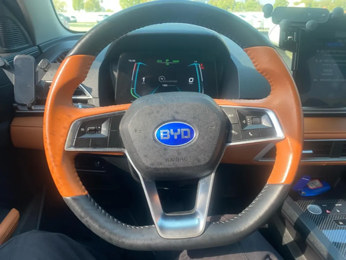 2021 MG Pilot 1.5T 173HP L4 7DCT,autocango,china used car exporter,china ev exporter,chinese used car exporter,chinese used ev exporter