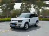 2022 Land Rover Defender 2.0T 300HP L4 8AT
