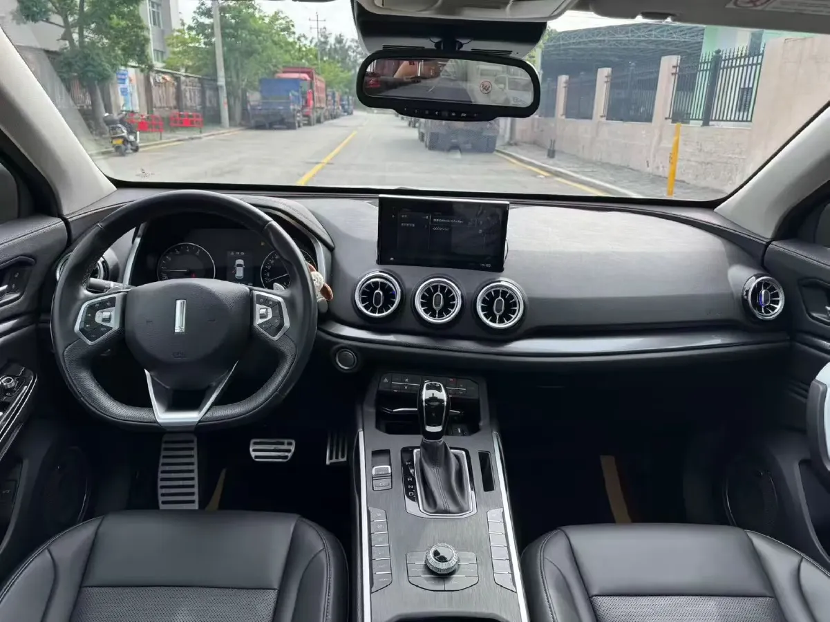 2017 WEY VV5 2.0T 197HP L4 7DCT,autocango,china used car exporter,china ev exporter,chinese used car exporter,chinese used ev exporter