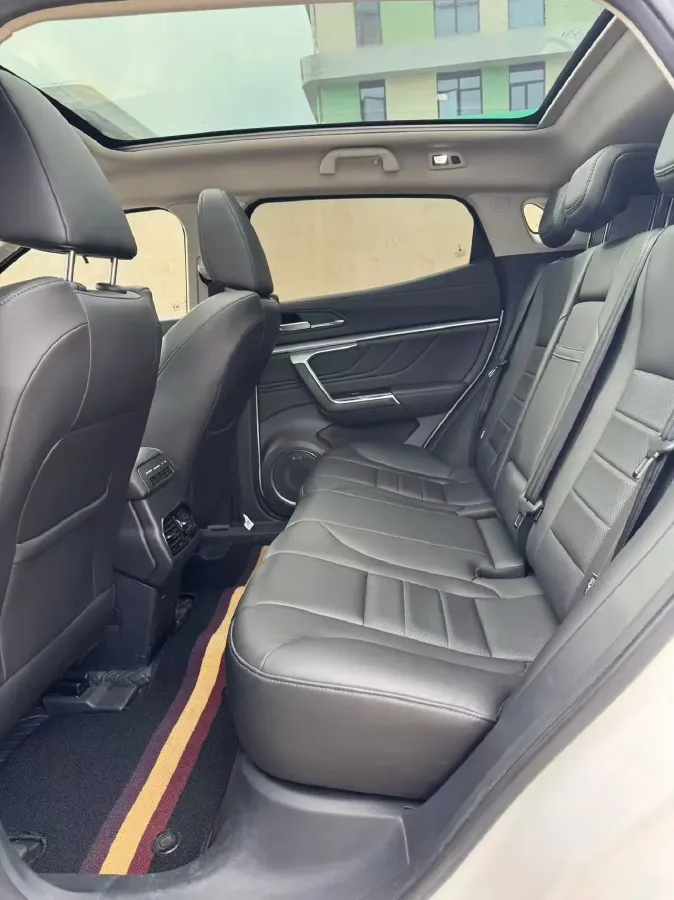 2017 WEY VV5 2.0T 197HP L4 7DCT,autocango,china used car exporter,china ev exporter,chinese used car exporter,chinese used ev exporter