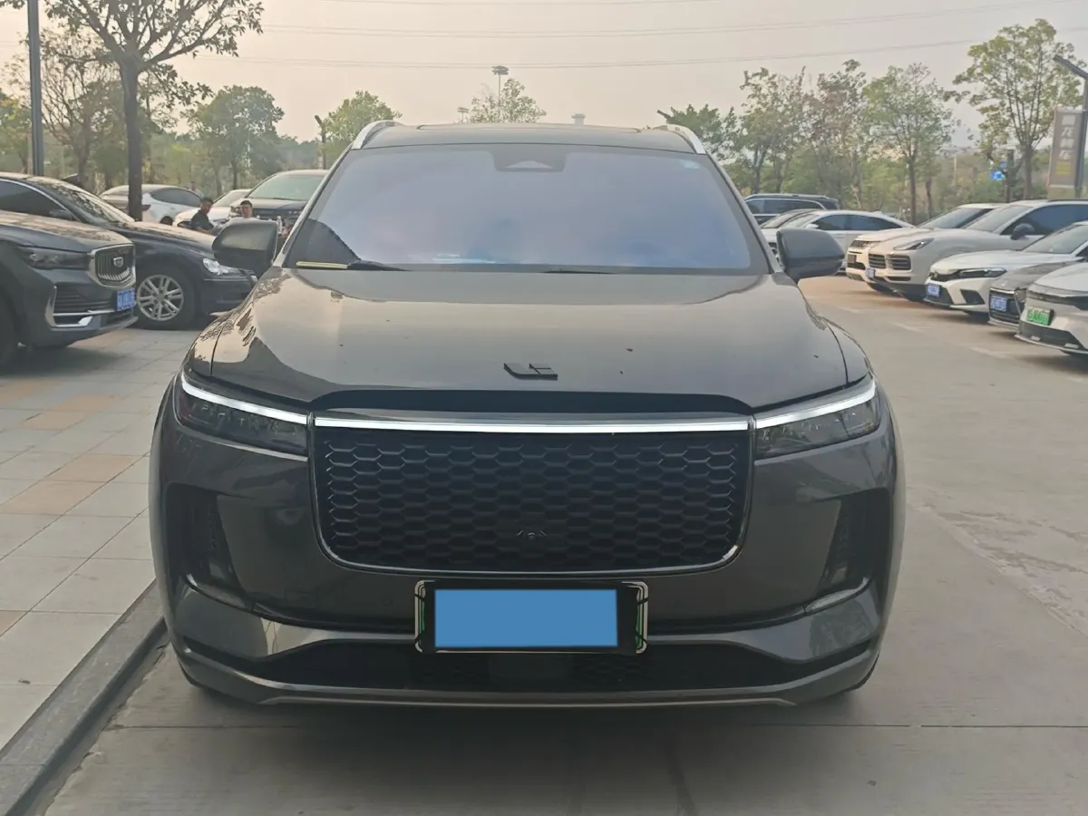 2021 Li ONE Range Extended 131HP REEV 40.5KWH,autocango,china used car exporter,china ev exporter,chinese used car exporter,chinese used ev exporter