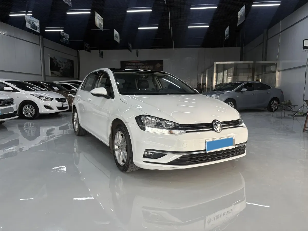2018 Volkswagen Golf 1.6L 110HP L4 6AT,autocango,china used car exporter,china ev exporter,chinese used car exporter,chinese used ev exporter