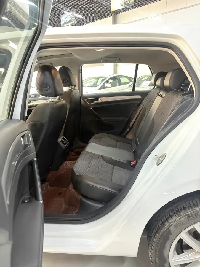 2018 Volkswagen Golf 1.6L 110HP L4 6AT,autocango,china used car exporter,china ev exporter,chinese used car exporter,chinese used ev exporter