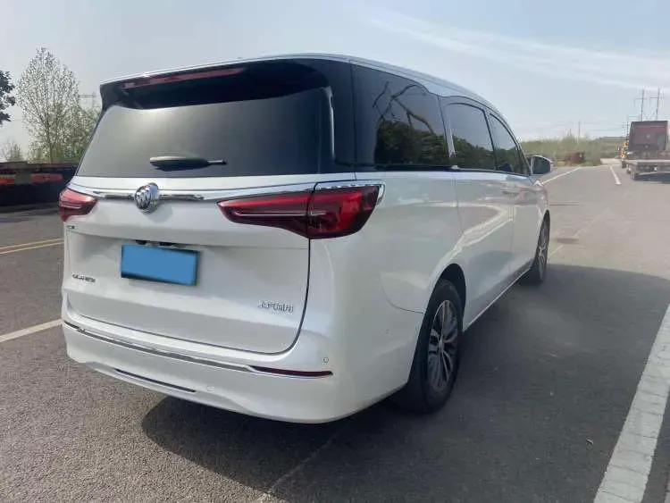 2022 Buick GL8 2.0T 237HP L4 9AT,autocango,china used car exporter,china ev exporter,chinese used car exporter,chinese used ev exporter