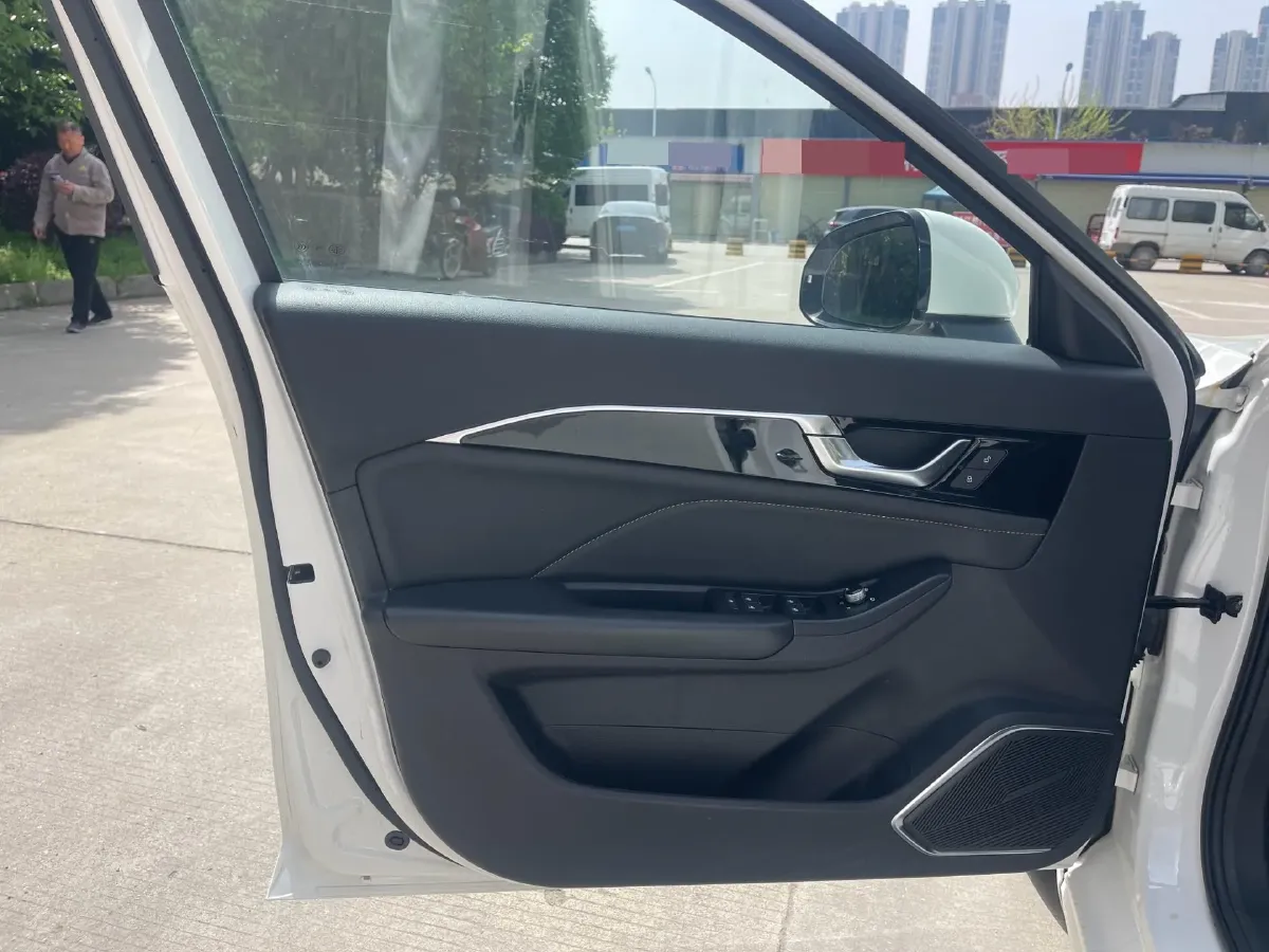 2023 Bestune B70 1.5T 169HP L4 7DCT,autocango,china used car exporter,china ev exporter,chinese used car exporter,chinese used ev exporter