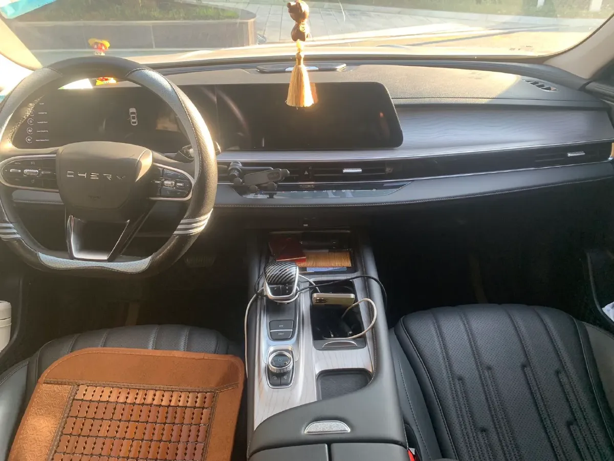 2025 Fulwin FulwinA8 1.5L 102HP L4 1DHT PHEV,autocango,china used car exporter,china ev exporter,chinese used car exporter,chinese used ev exporter