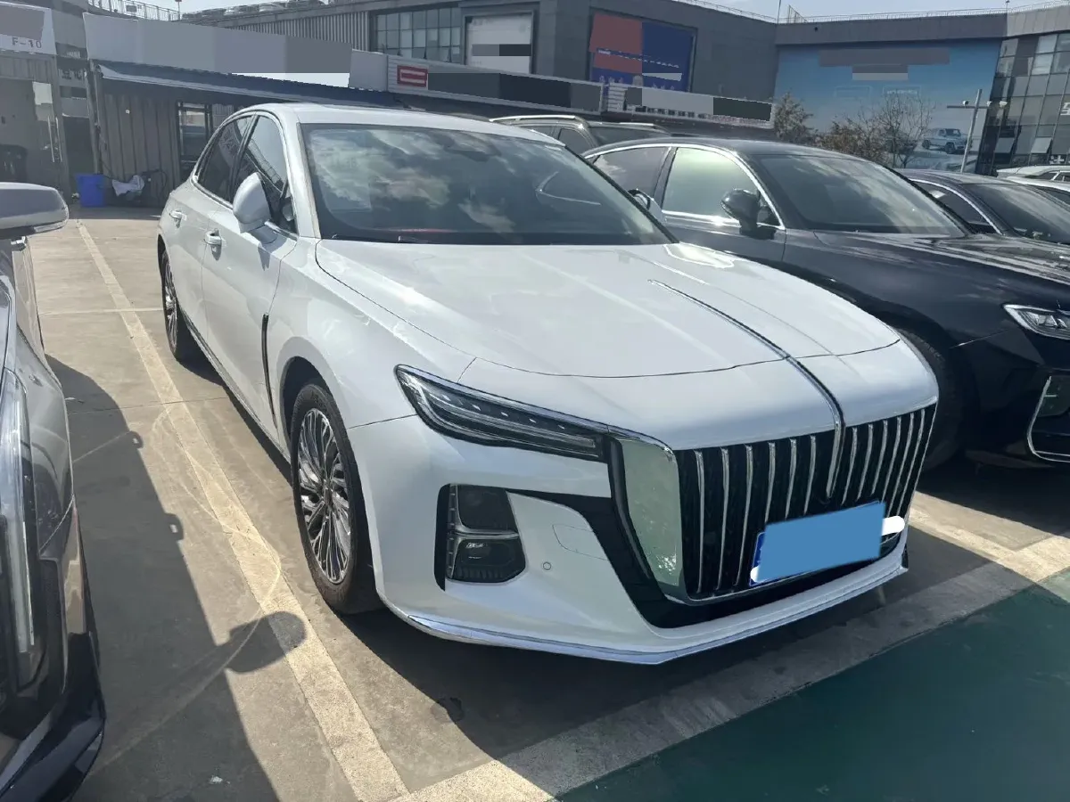 2023 HongQi H5 2.0T 224HP L4 8AT,autocango,china used car exporter,china ev exporter,chinese used car exporter,chinese used ev exporter