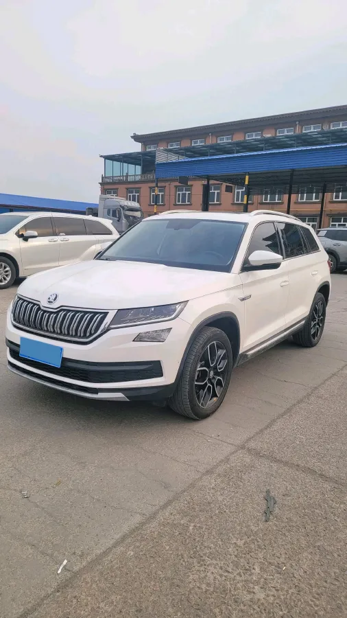 2018 Skoda Kodiak 2.0T 186HP L4 7DCT,autocango,china used car exporter,china ev exporter,chinese used car exporter,chinese used ev exporter