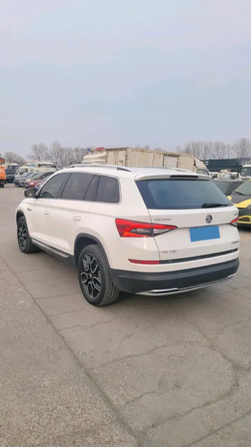 2018 Skoda Kodiak 2.0T 186HP L4 7DCT,autocango,china used car exporter,china ev exporter,chinese used car exporter,chinese used ev exporter