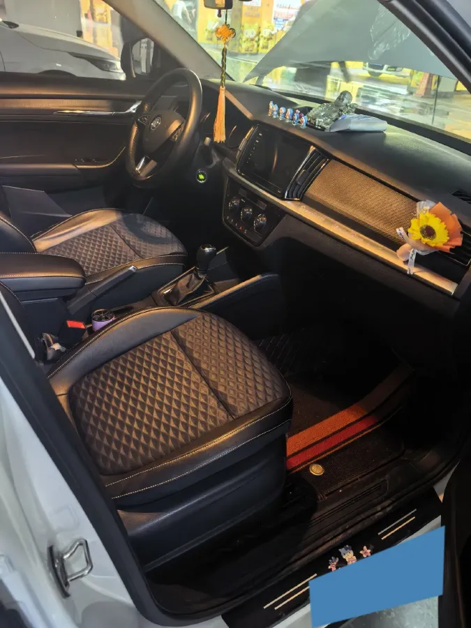 2020 Skoda Kamiq 1.5L 112HP L4 6AT,autocango,china used car exporter,china ev exporter,chinese used car exporter,chinese used ev exporter