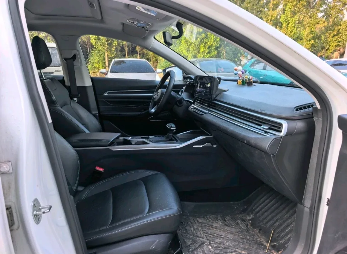 2022 Geely Emgrand 1.5L 114HP L4 CVT,autocango,china used car exporter,china ev exporter,chinese used car exporter,chinese used ev exporter