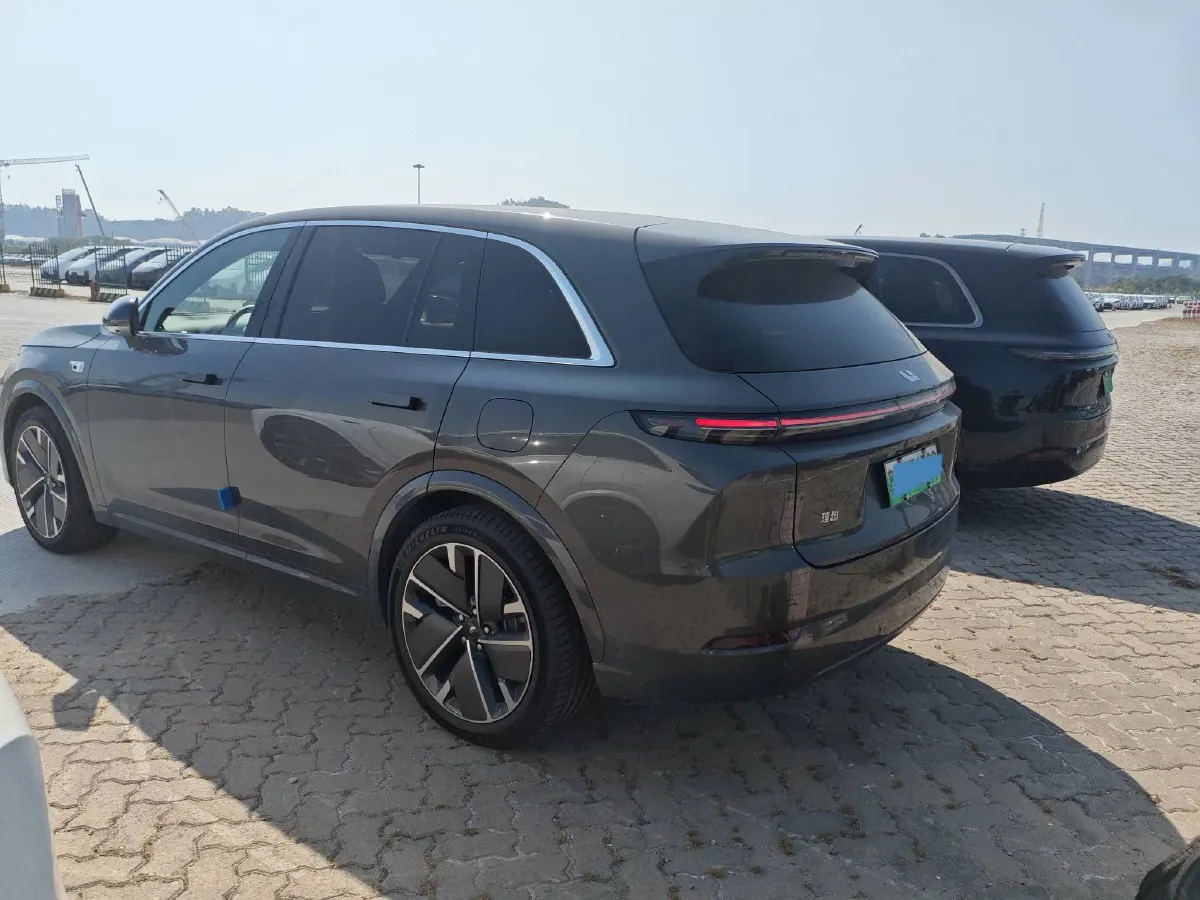 2025 Li L7 Range Extended 154HP REEV,autocango,china used car exporter,china ev exporter,chinese used car exporter,chinese used ev exporter