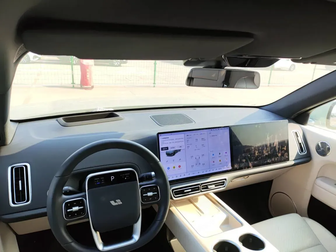 2025 Li L6 Range Extended 154HP L4 REEV,autocango,china used car exporter,china ev exporter,chinese used car exporter,chinese used ev exporter