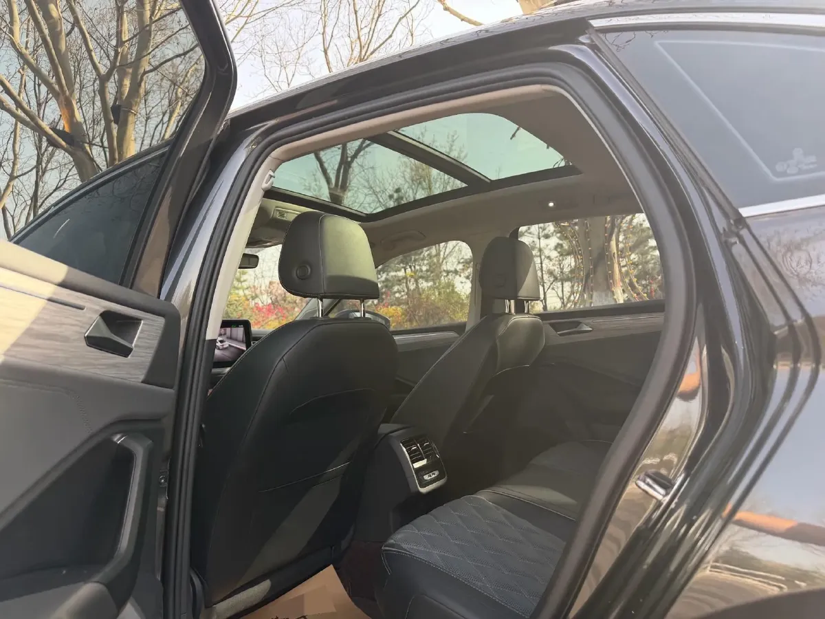 2023 Volkswagen Sagitar 1.2T 116HP L4 7DCT,autocango,china used car exporter,china ev exporter,chinese used car exporter,chinese used ev exporter