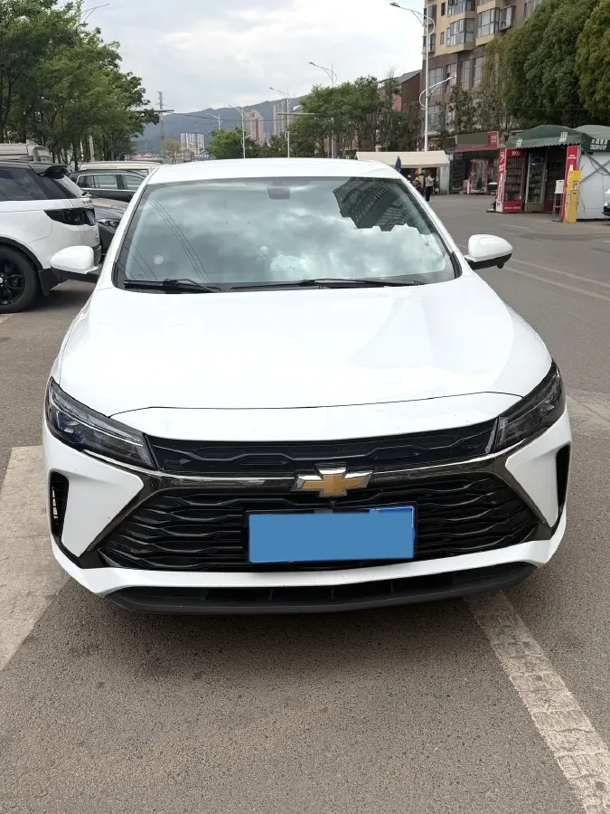 2022 Chevrolet Monza 1.5L 113HP L4 6AT,autocango,china used car exporter,china ev exporter,chinese used car exporter,chinese used ev exporter