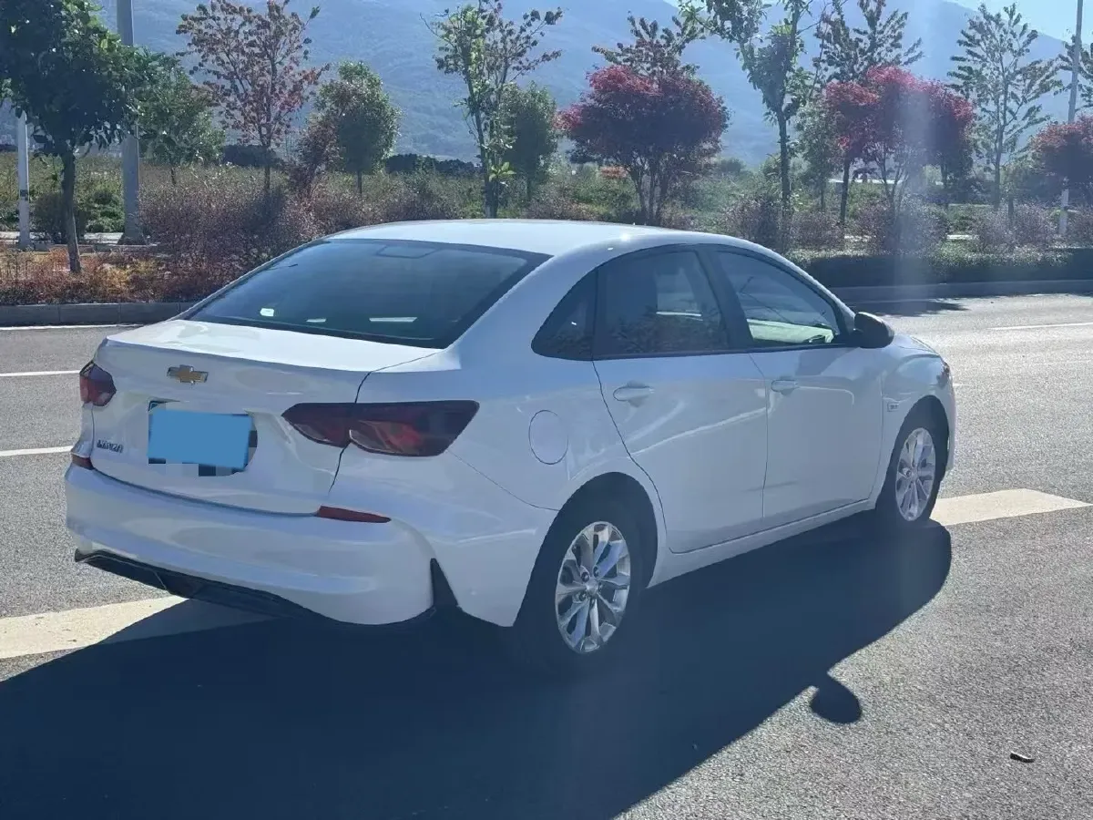 2022 Chevrolet Monza 1.5L 113HP L4 6AT,autocango,china used car exporter,china ev exporter,chinese used car exporter,chinese used ev exporter