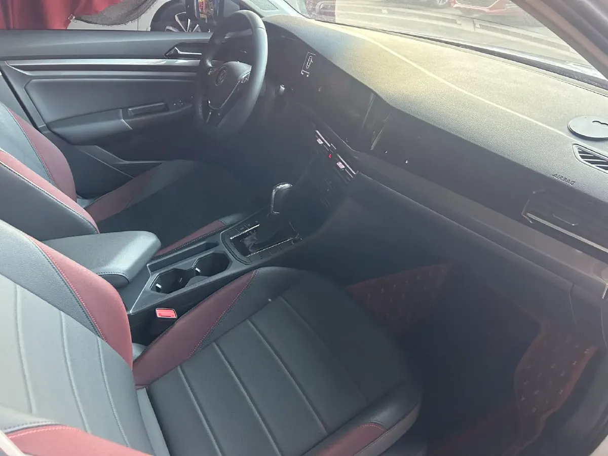 2021 Volkswagen Bora 1.5L 113HP L4 6AT,autocango,china used car exporter,china ev exporter,chinese used car exporter,chinese used ev exporter