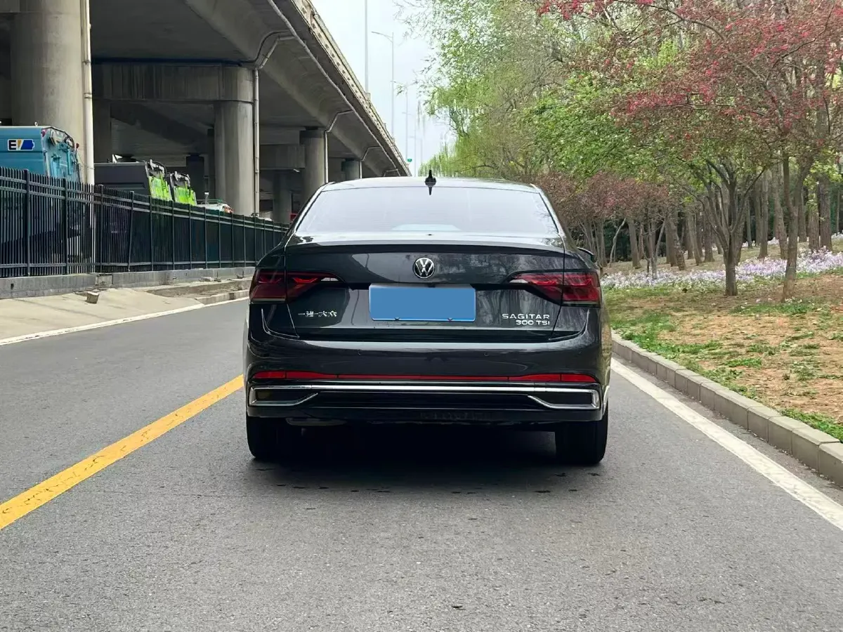 2023 Volkswagen Sagitar 1.5T 160HP L4 7DCT,autocango,china used car exporter,china ev exporter,chinese used car exporter,chinese used ev exporter