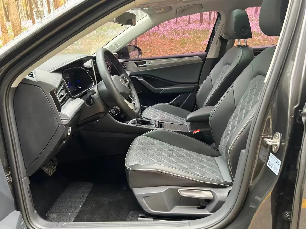 2023 Volkswagen Sagitar 1.5T 160HP L4 7DCT,autocango,china used car exporter,china ev exporter,chinese used car exporter,chinese used ev exporter