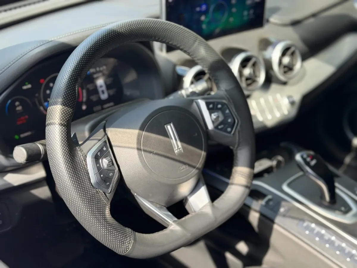 2021 WEY VV7 2.0T 227HP L4 7DCT,autocango,china used car exporter,china ev exporter,chinese used car exporter,chinese used ev exporter