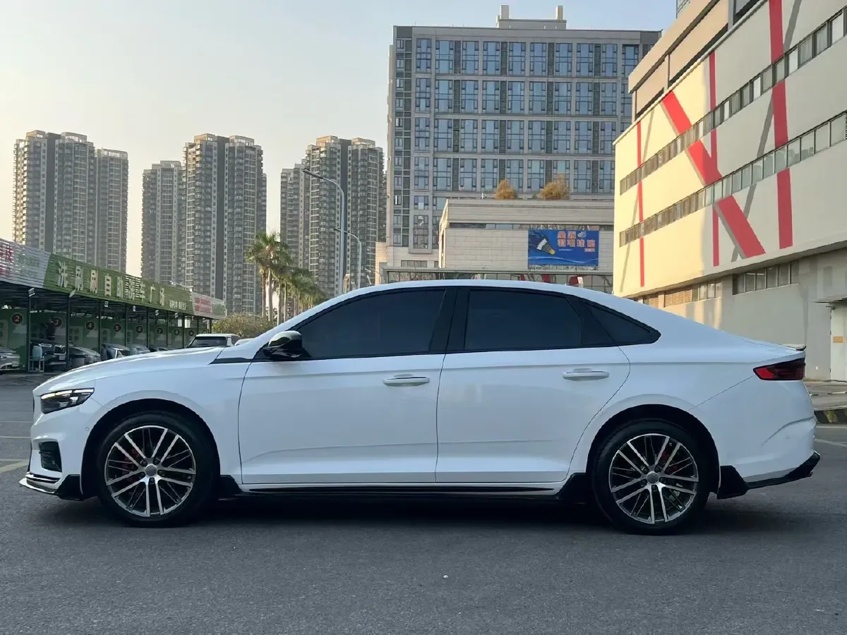 2024 Geely Preface 2.0T 190HP L4 7DCT,autocango,china used car exporter,china ev exporter,chinese used car exporter,chinese used ev exporter