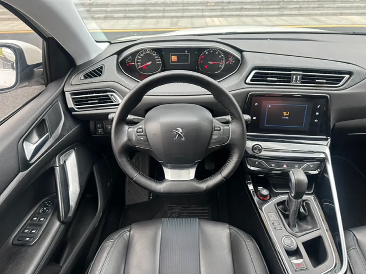 2018 Peugeot 308 1.6T 167HP L4 6AT,autocango,china used car exporter,china ev exporter,chinese used car exporter,chinese used ev exporter