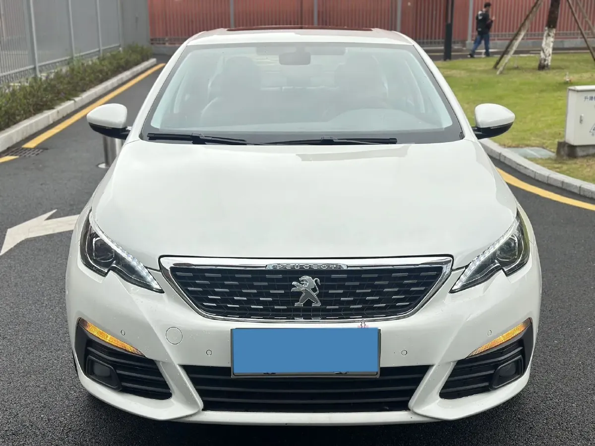 2018 Peugeot 308 1.6T 167HP L4 6AT,autocango,china used car exporter,china ev exporter,chinese used car exporter,chinese used ev exporter