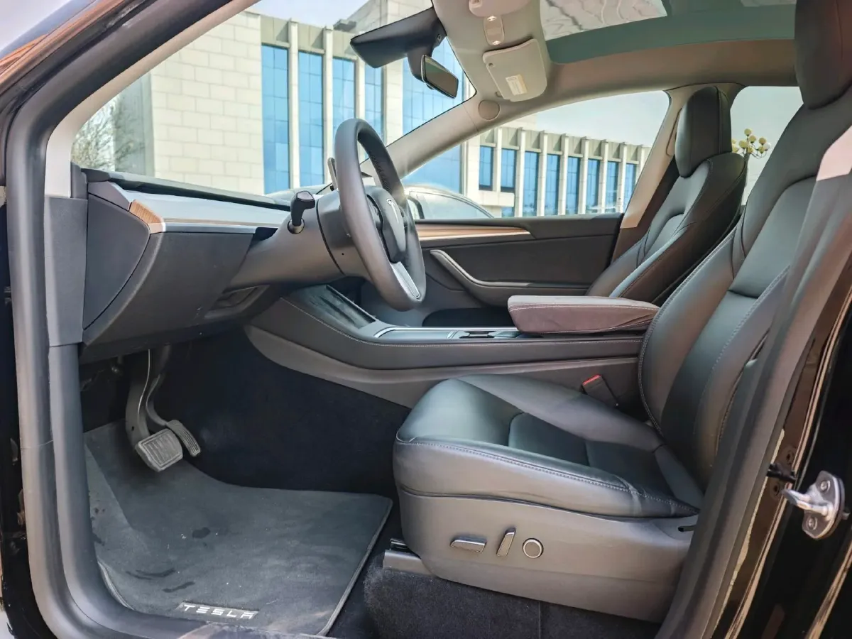 2021 Tesla Model Y BEV 60KWH,autocango,china used car exporter,china ev exporter,chinese used car exporter,chinese used ev exporter