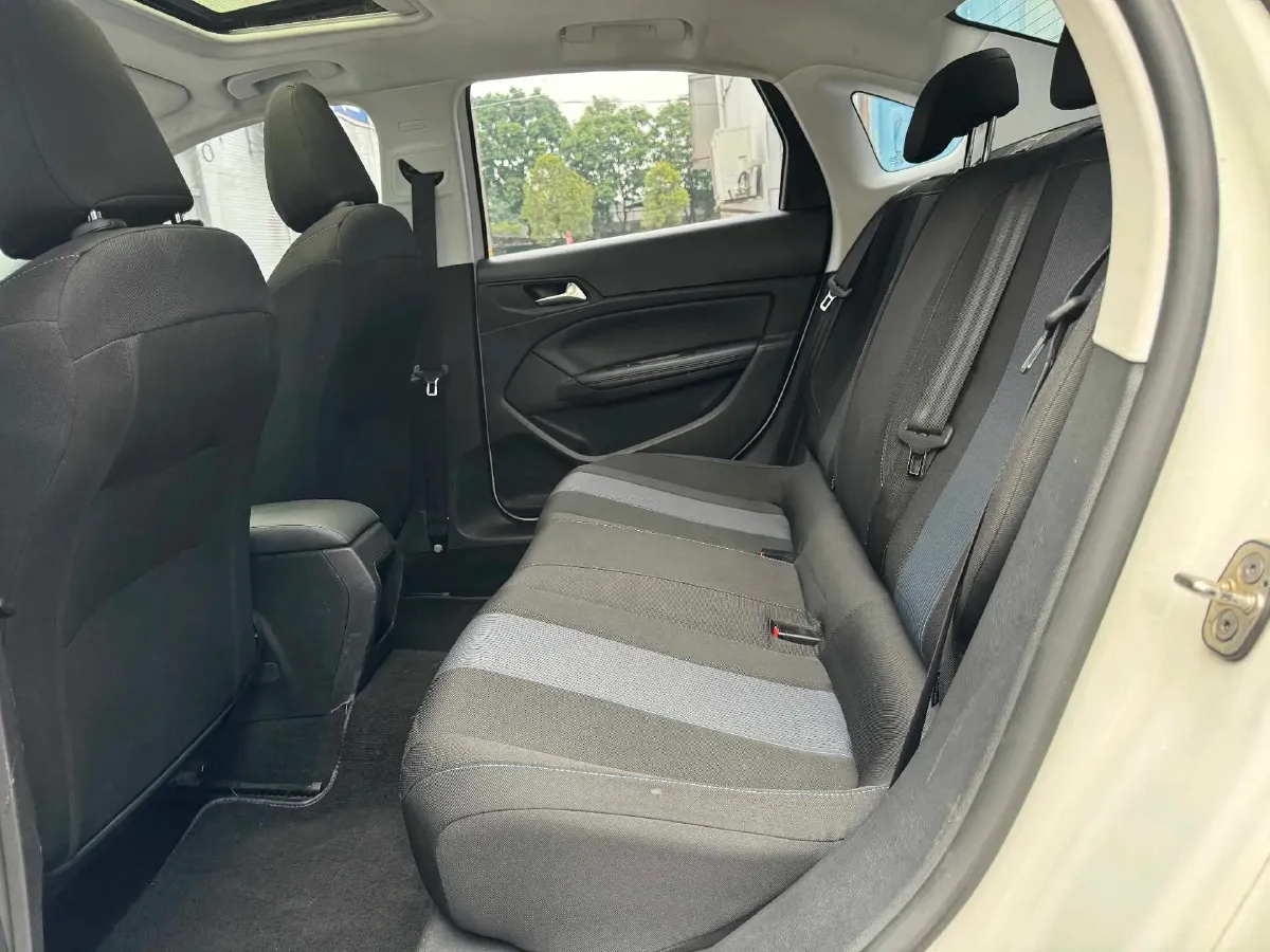 2018 Peugeot 308 1.6L 117HP L4 6AT,autocango,china used car exporter,china ev exporter,chinese used car exporter,chinese used ev exporter