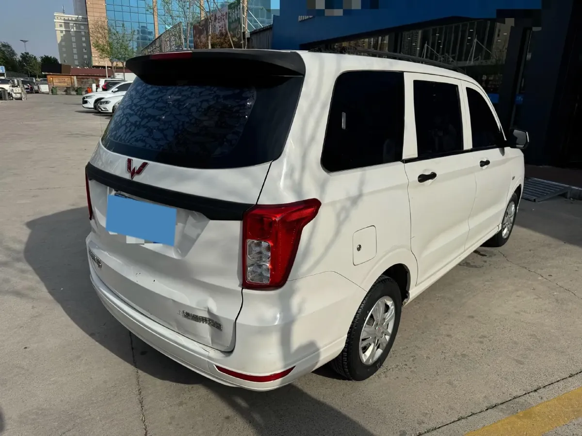 2019 WuLing HongGuang 1.5L 105HP L4 5MT,autocango,china used car exporter,china ev exporter,chinese used car exporter,chinese used ev exporter