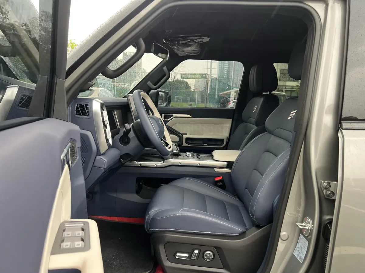 2024 Jetour ShanHai TravellerC-DM 1.5T 156HP L4 3DHT PHEV 43.24KWH,autocango,china used car exporter,china ev exporter,chinese used car exporter,chinese used ev exporter