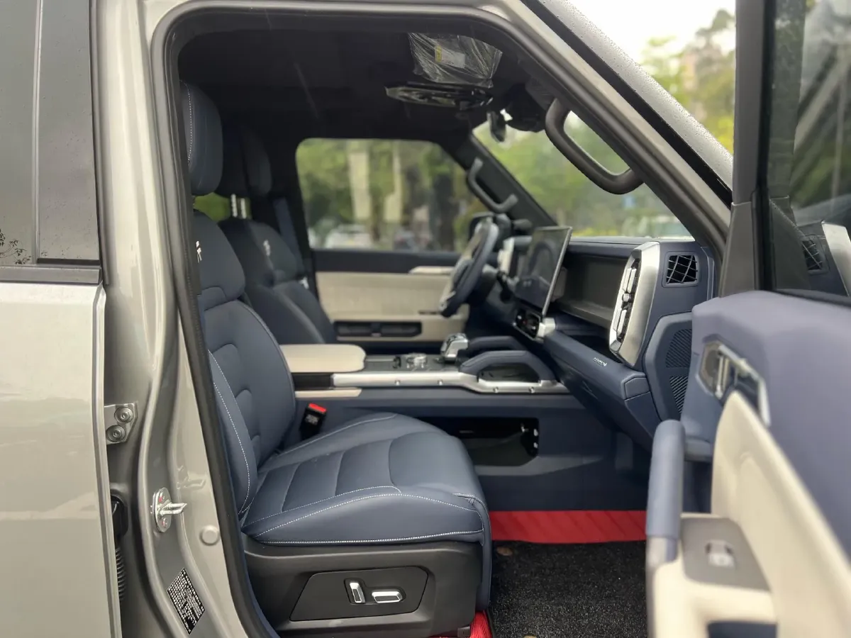 2024 Jetour ShanHai TravellerC-DM 1.5T 156HP L4 3DHT PHEV 43.24KWH,autocango,china used car exporter,china ev exporter,chinese used car exporter,chinese used ev exporter