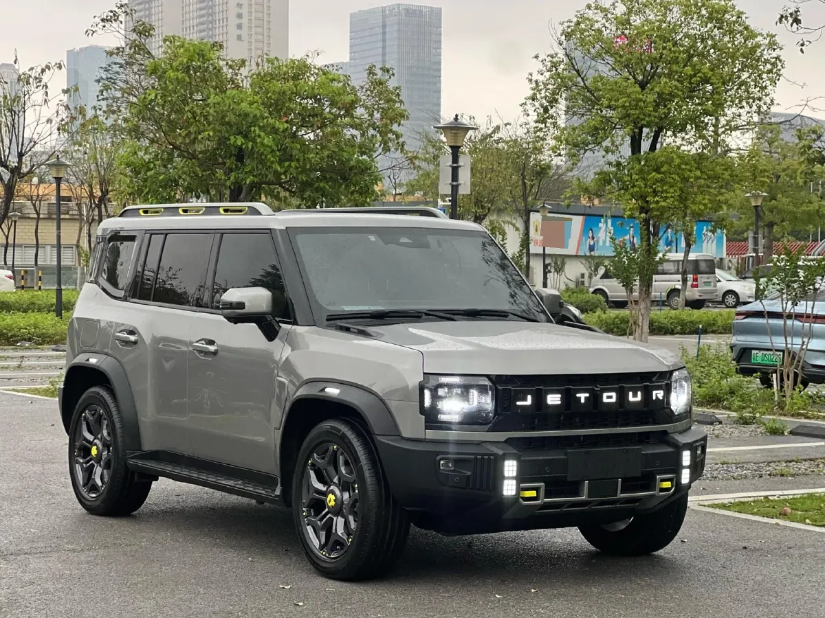 2024 Jetour ShanHai TravellerC-DM 1.5T 156HP L4 3DHT PHEV 43.24KWH,autocango,china used car exporter,china ev exporter,chinese used car exporter,chinese used ev exporter