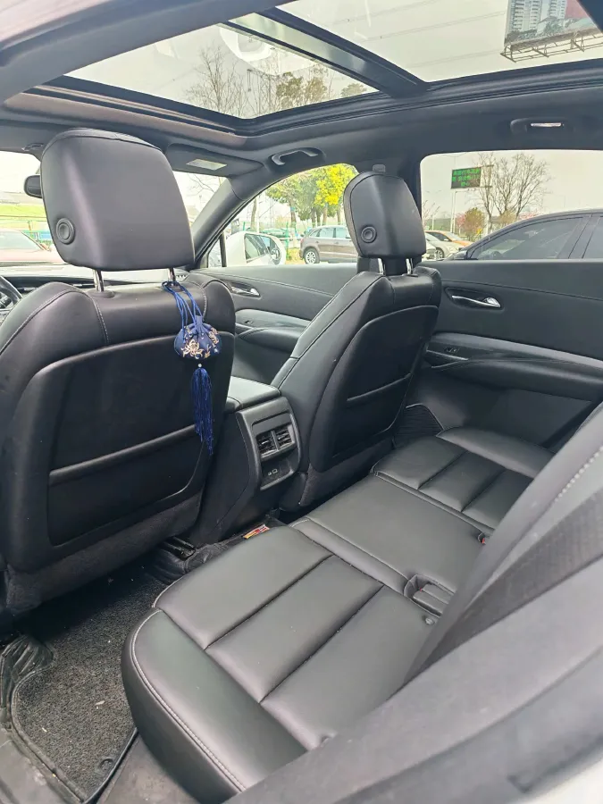 2020 Cadillac XT4 2.0T 241HP L4 9AT,autocango,china used car exporter,china ev exporter,chinese used car exporter,chinese used ev exporter