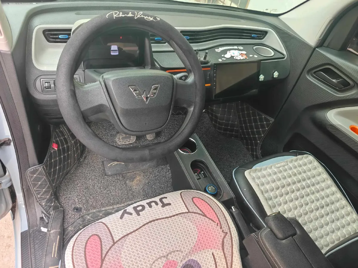 2020 WuLing HongGuang MINI EV BEV 9KWH,autocango,china used car exporter,china ev exporter,chinese used car exporter,chinese used ev exporter