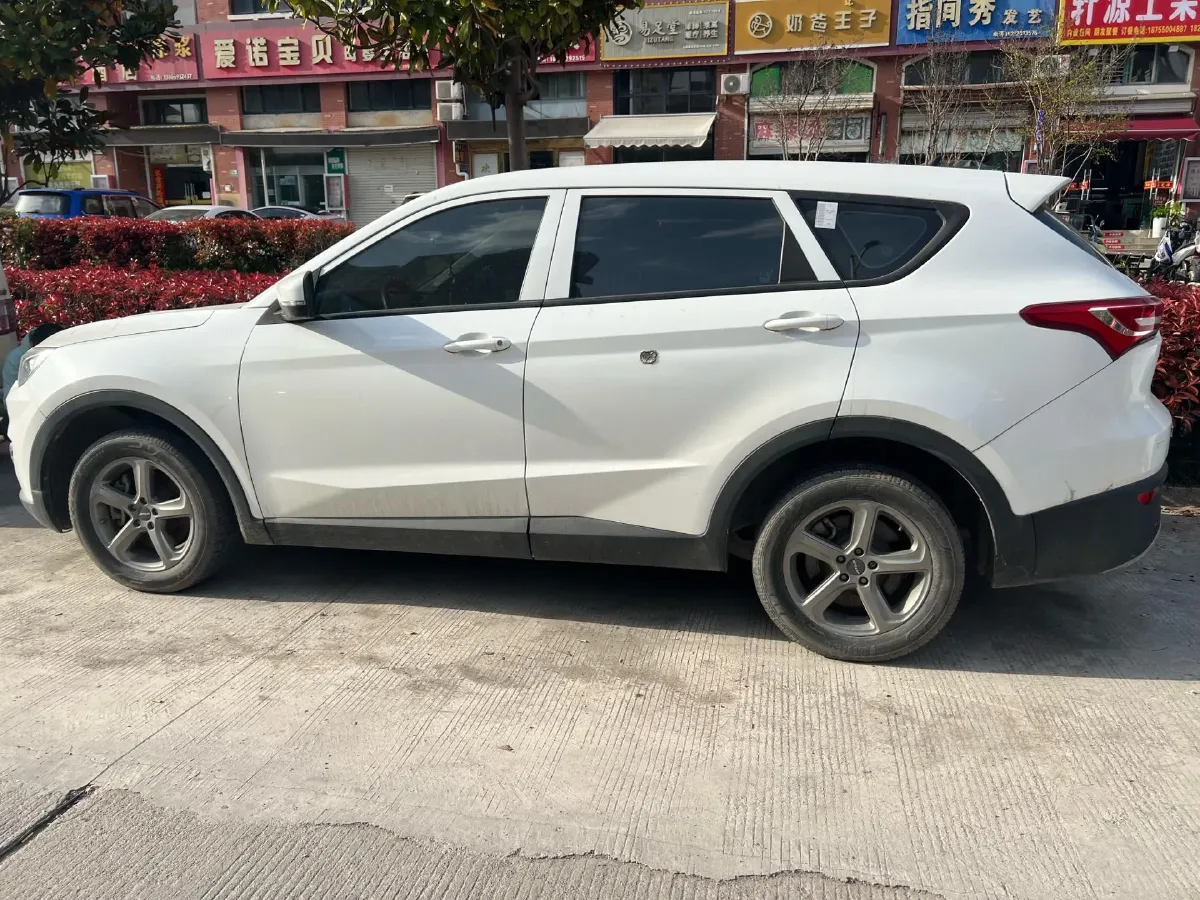 2018 Jetour X70 1.5T 147HP L4 5MT,autocango,china used car exporter,china ev exporter,chinese used car exporter,chinese used ev exporter