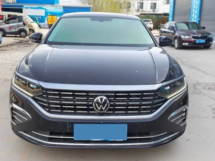 2024 Volkswagen Passat 2.0T 186HP L4 7DCT,autocango,china used car exporter,china ev exporter,chinese used car exporter,chinese used ev exporter