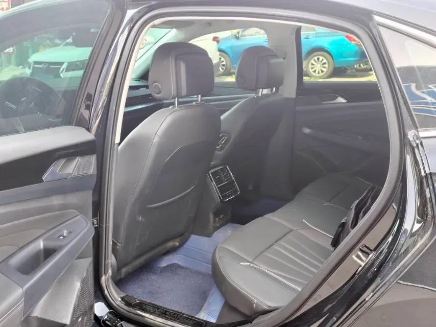 2024 Volkswagen Passat 2.0T 186HP L4 7DCT,autocango,china used car exporter,china ev exporter,chinese used car exporter,chinese used ev exporter