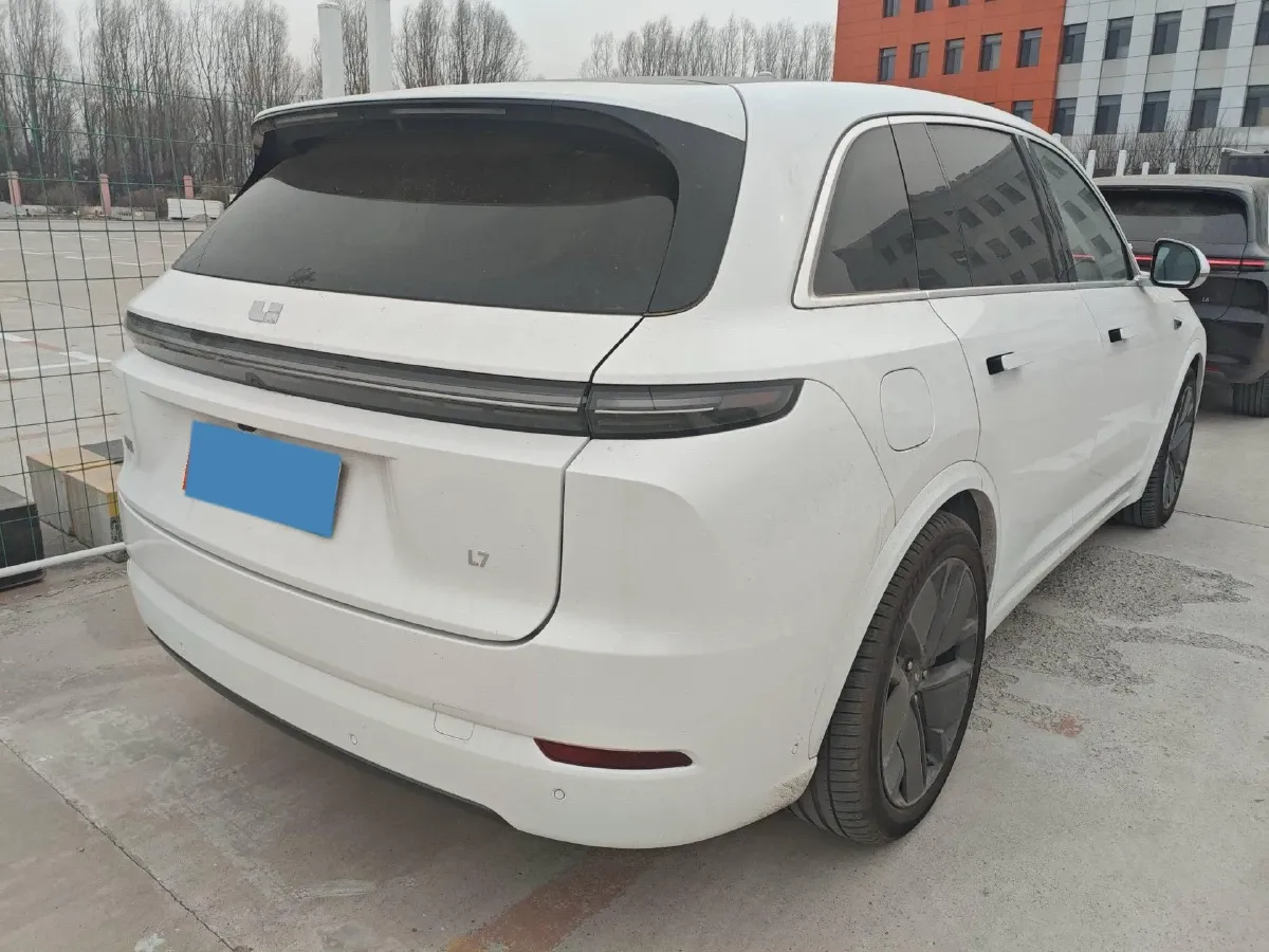 2025 Li L7 Range Extended 154HP REEV,autocango,china used car exporter,china ev exporter,chinese used car exporter,chinese used ev exporter