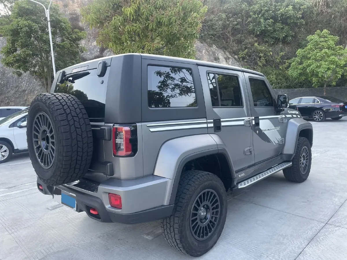 2023 Beijing BJ40 2.0T 224HP L4 8AT,autocango,china used car exporter,china ev exporter,chinese used car exporter,chinese used ev exporter