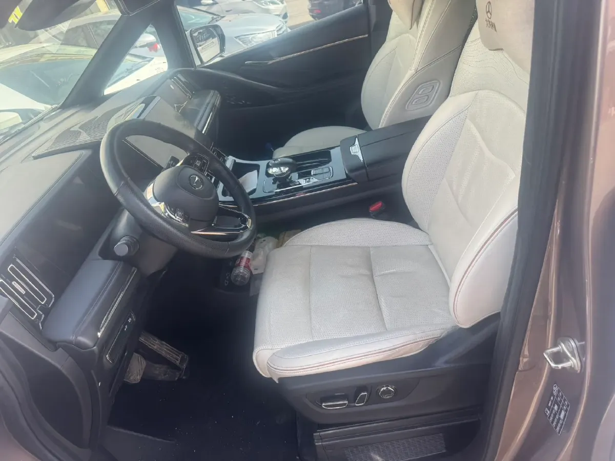 2023 GAC Trumpchi M8 2.0T 190HP L4 E-CVT Hybrid,autocango,china used car exporter,china ev exporter,chinese used car exporter,chinese used ev exporter