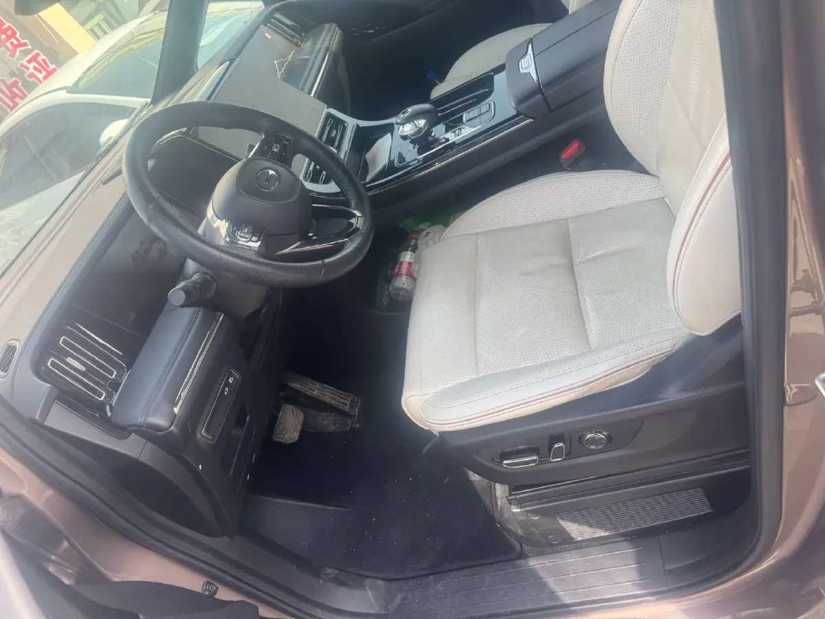 2023 GAC Trumpchi M8 2.0T 190HP L4 E-CVT Hybrid,autocango,china used car exporter,china ev exporter,chinese used car exporter,chinese used ev exporter