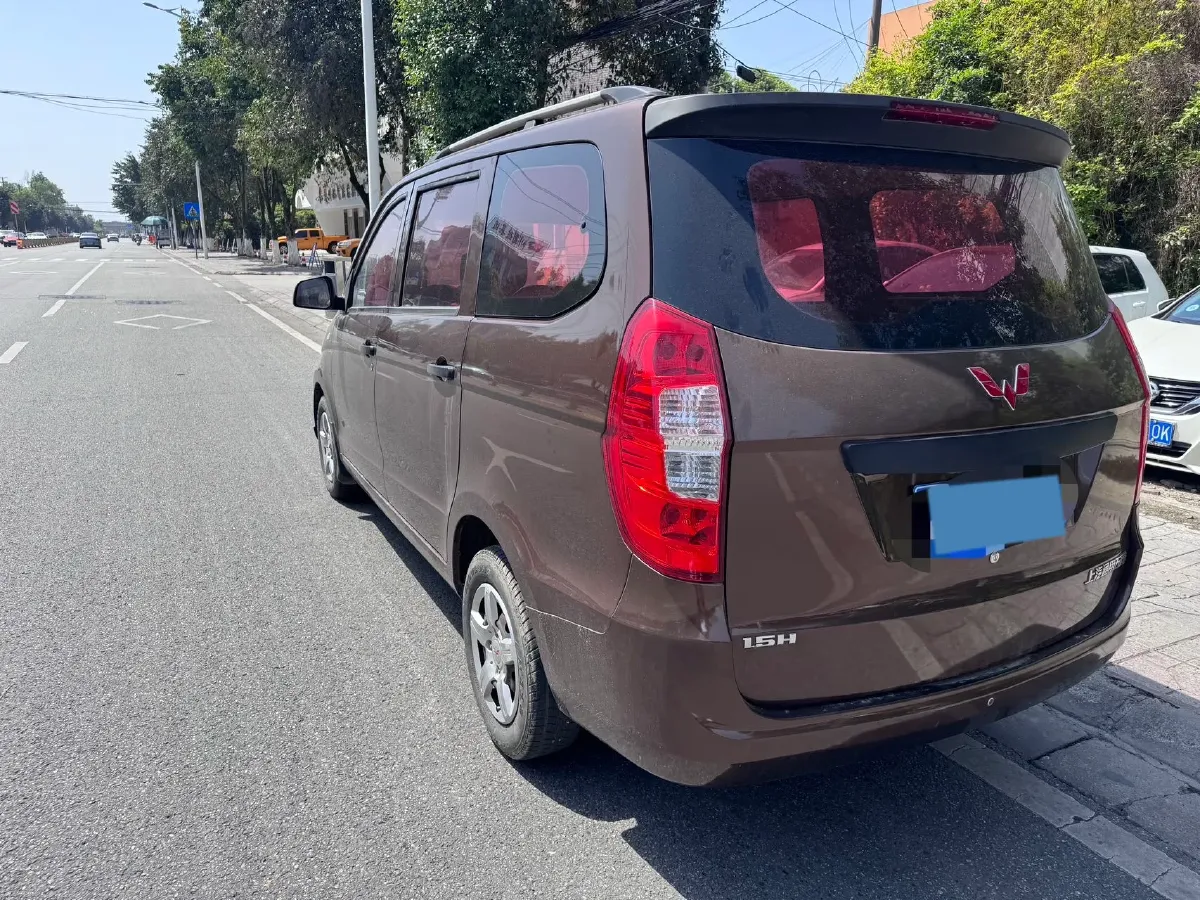 2018 WuLing HongGuang 1.5L 105HP L4 5MT,autocango,china used car exporter,china ev exporter,chinese used car exporter,chinese used ev exporter