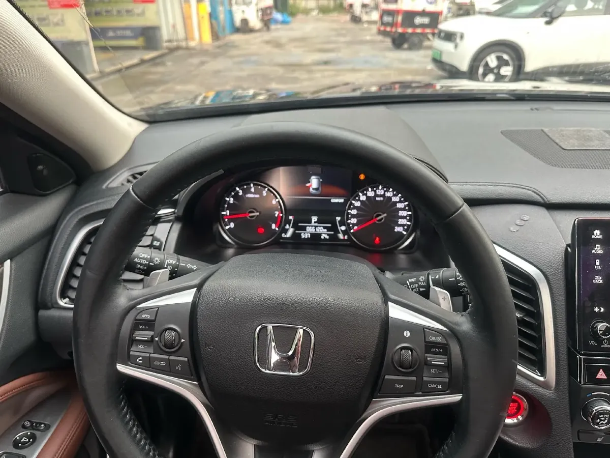 2020 Honda Avancier 2.0T 272HP L4 9AT,autocango,china used car exporter,china ev exporter,chinese used car exporter,chinese used ev exporter