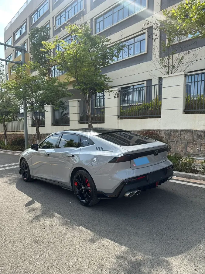 2022 ChangAn UNI-V 1.5T 188HP L4 7DCT,autocango,china used car exporter,china ev exporter,chinese used car exporter,chinese used ev exporter